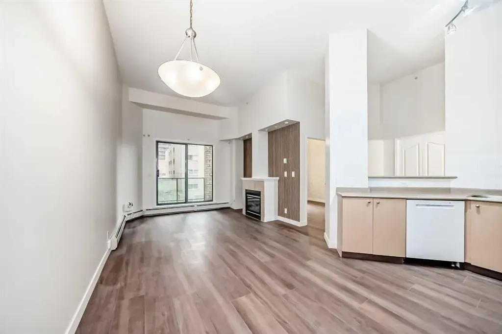 1111 6 Avenue SW, #209
