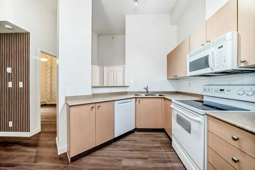 1111 6 Avenue SW, #209
