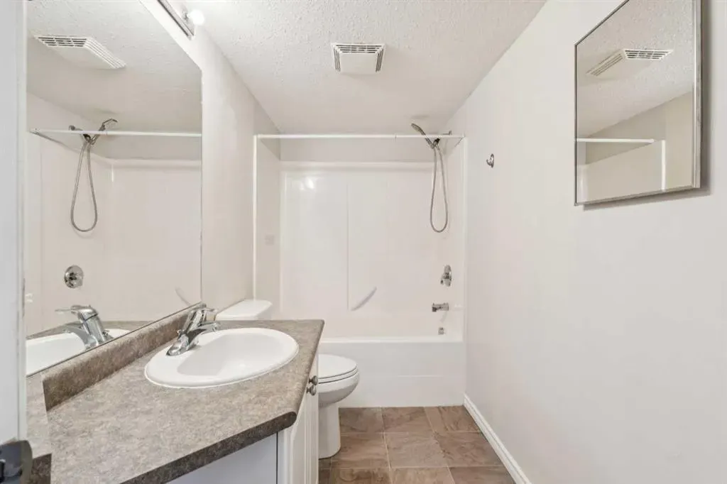 630 8 Avenue SE, #401