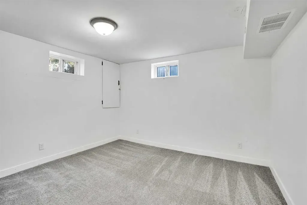 9 Cottage Street NW