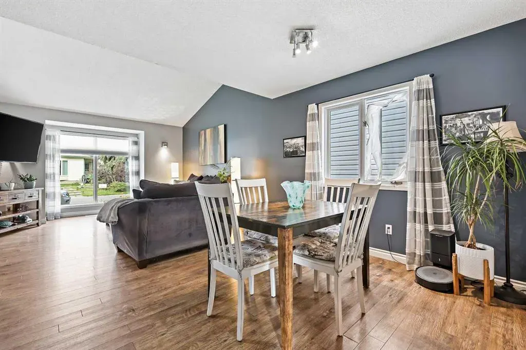 32 Millrise Crescent SW