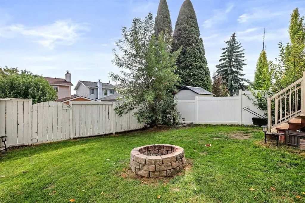 32 Millrise Crescent SW