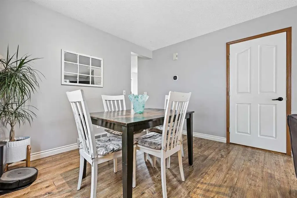 32 Millrise Crescent SW
