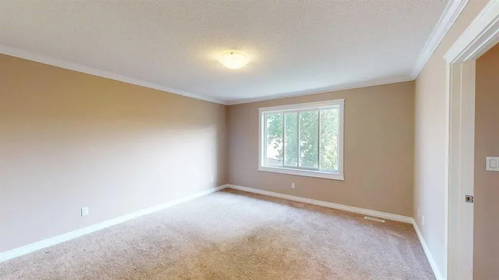 193 O'coffey Crescent, #35