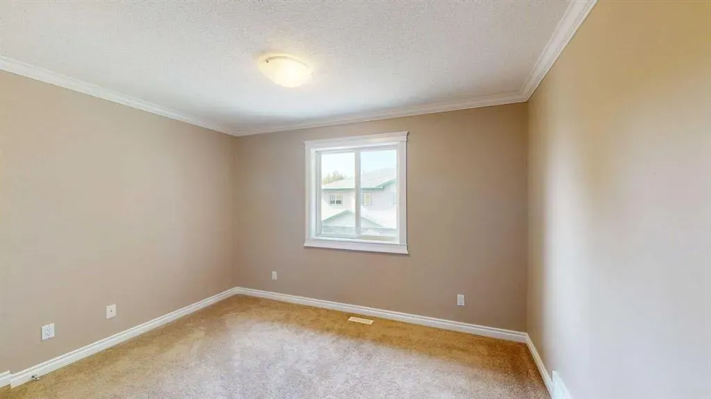 193 O'coffey Crescent, #35