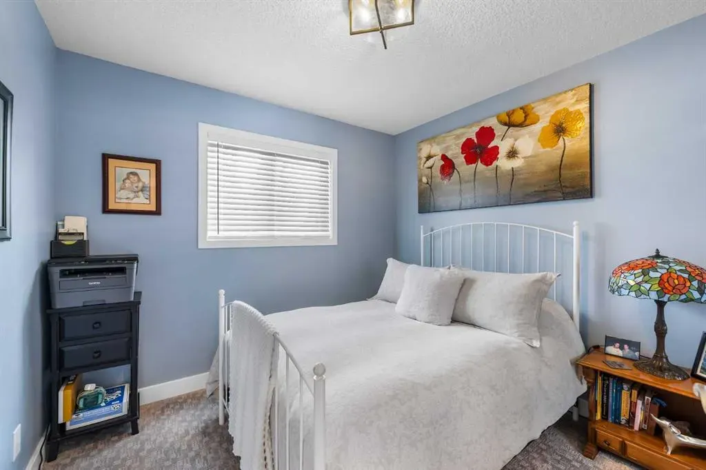 92 Tuscany Way NW