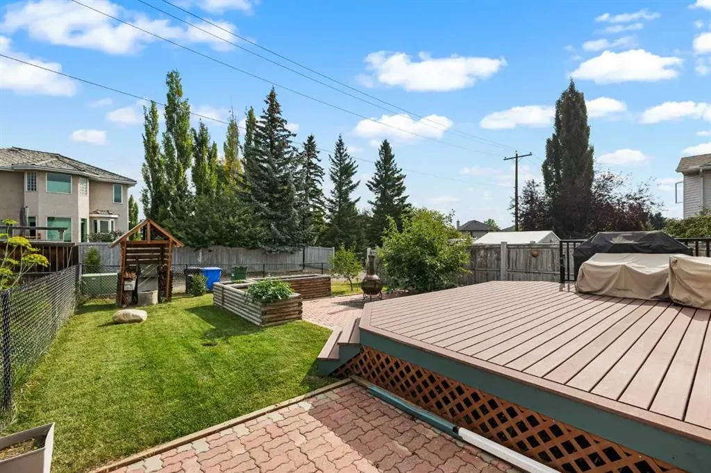 92 Tuscany Way NW