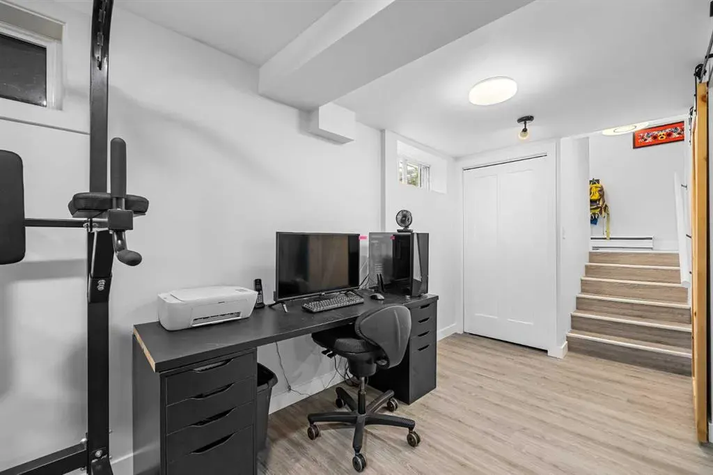 56 Harley Road SW