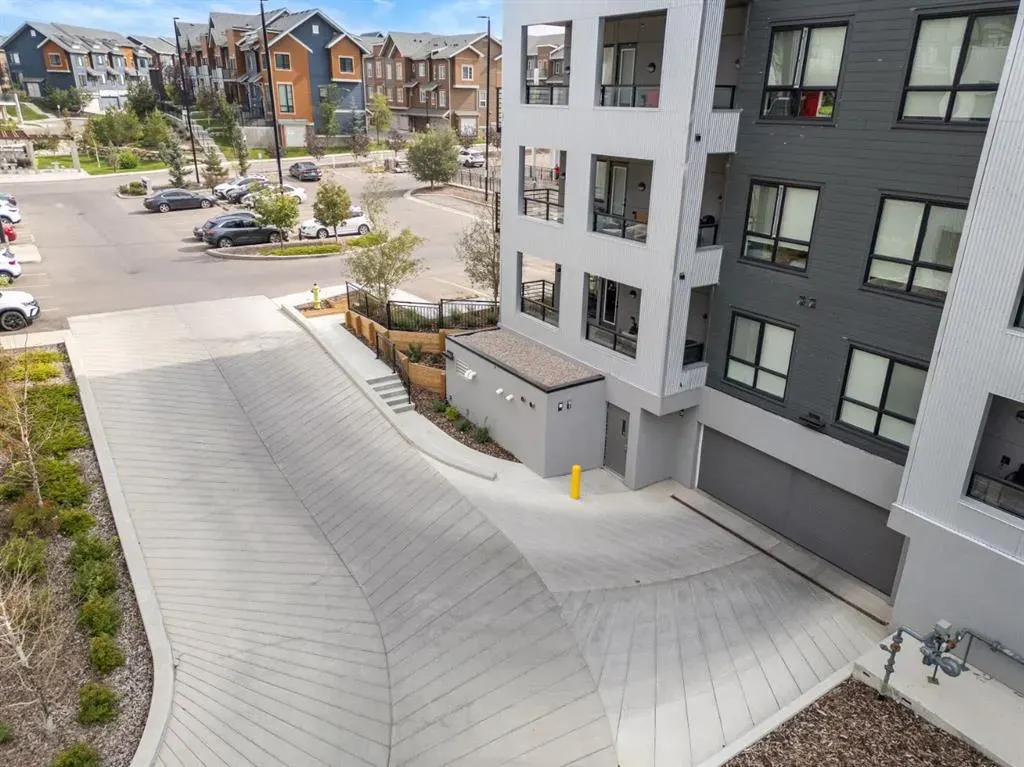 350 Livingston Common NE, #2311