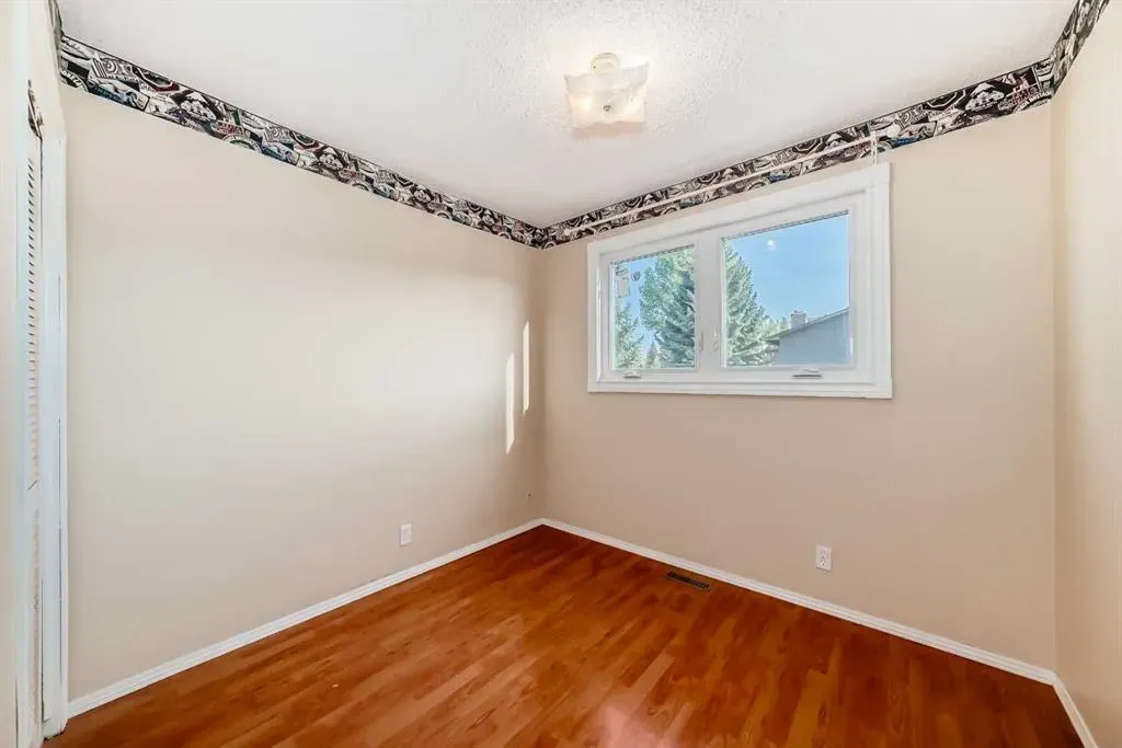152 Edgedale Way NW