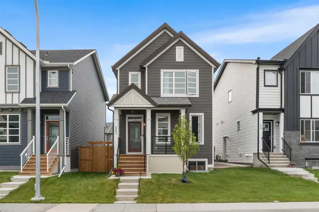 261 Walcrest Way SE