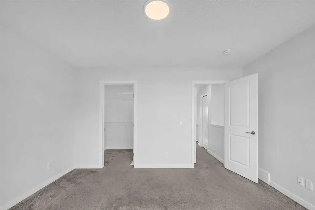 83 Corner Meadows Grove NE