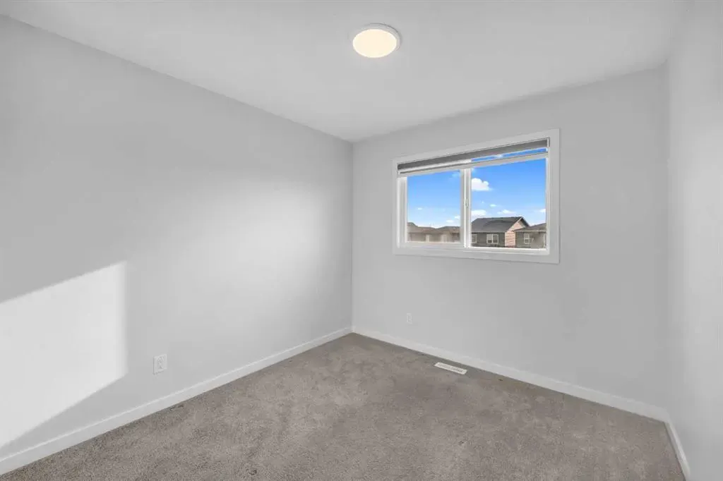 83 Corner Meadows Grove NE