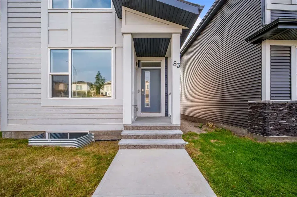 83 Corner Meadows Grove NE