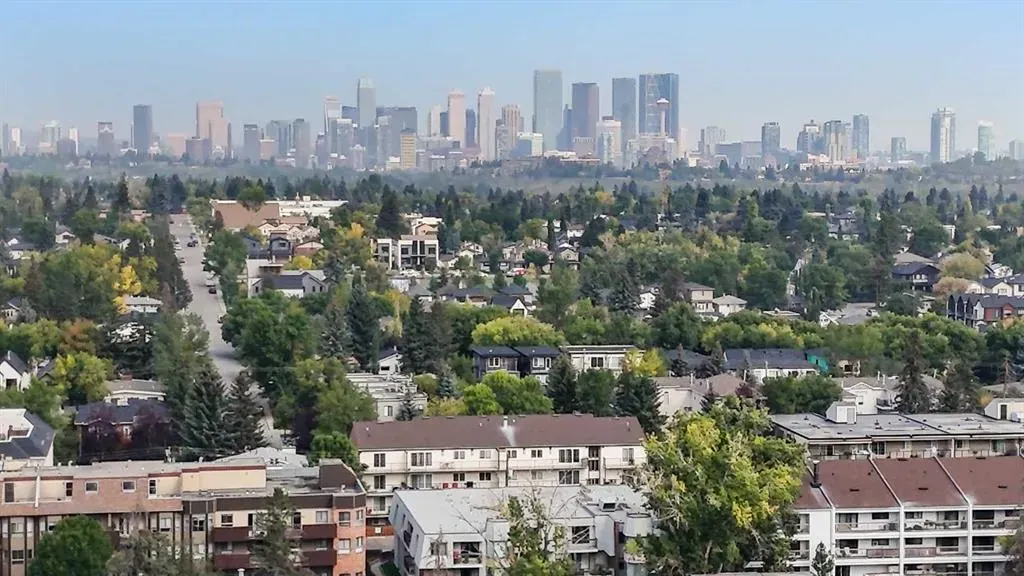 630 57 Avenue SW, #207