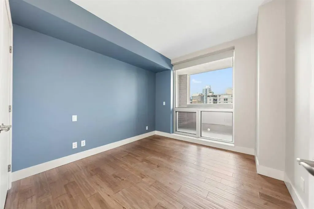 817 15 Avenue SW, #808