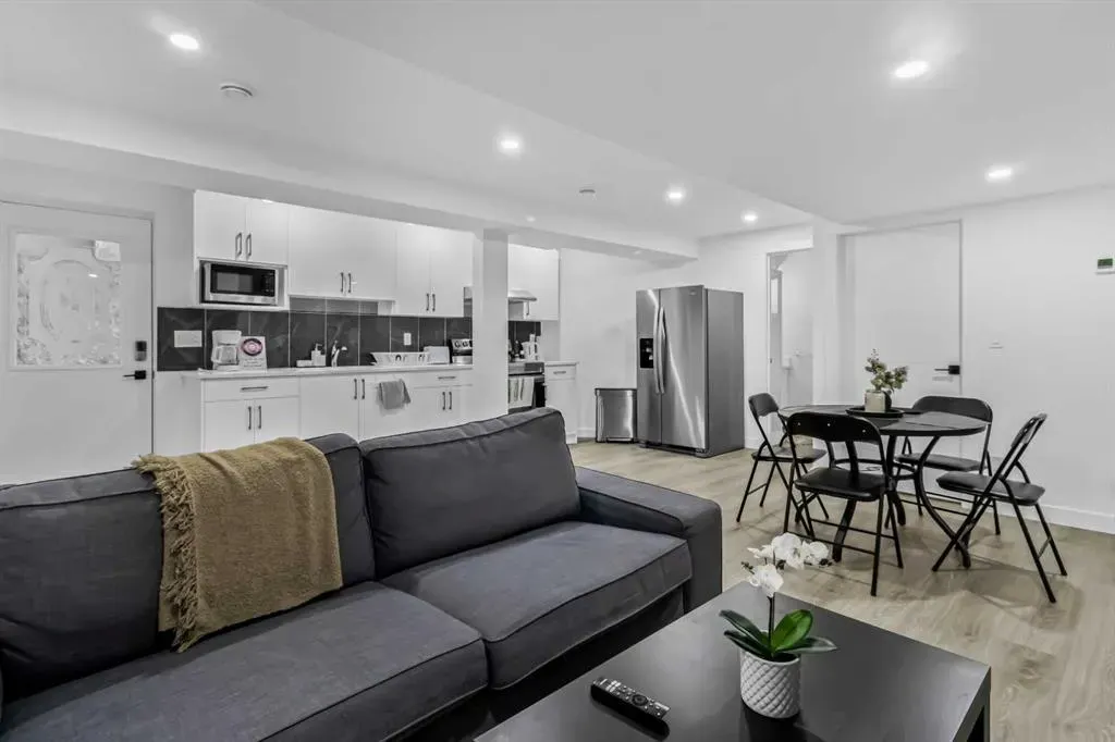46 Sun Harbour Road SE