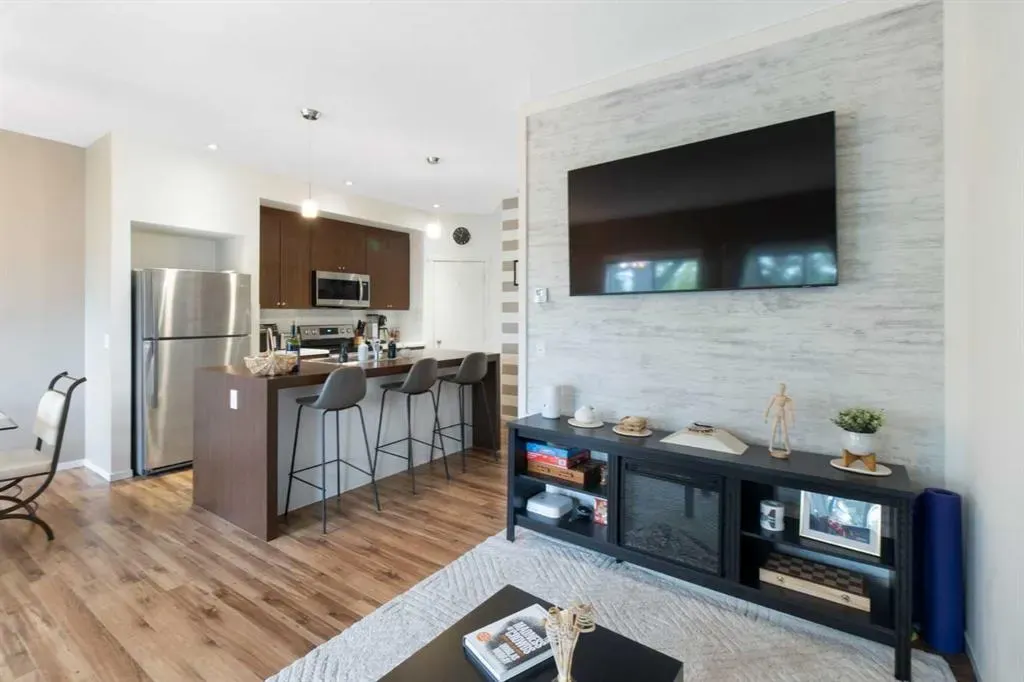 300 Evanscreek Court NW, #107