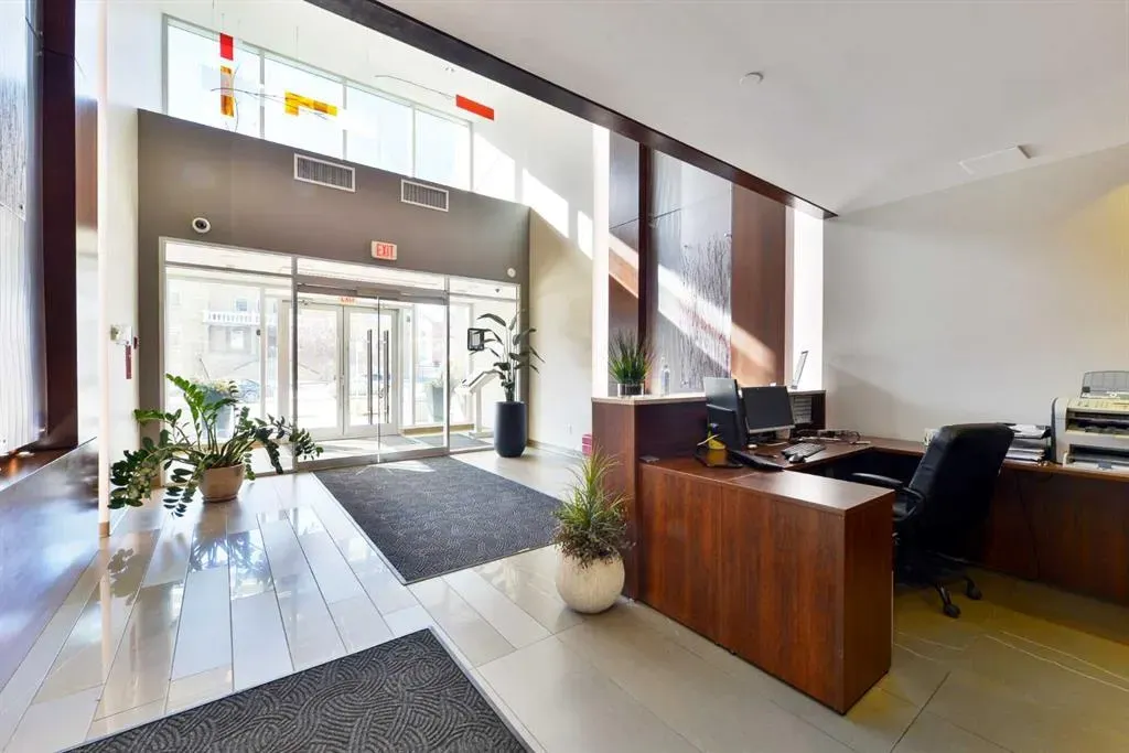 1118 12 Avenue SW, #2404