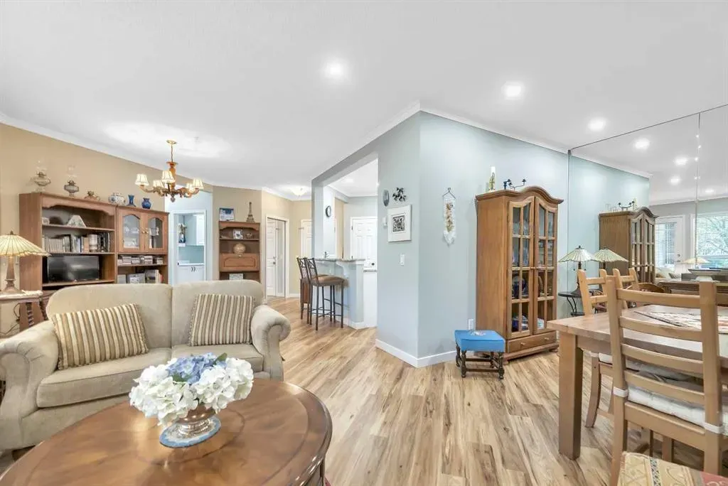 2144 Paliswood Road SW, #106