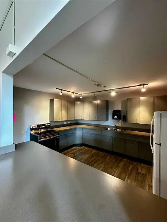 1616 8 Avenue NW, #109