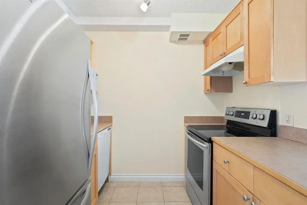 1334 12 Avenue SW, #806