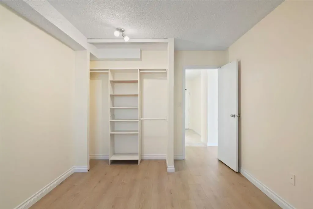 1334 12 Avenue SW, #806