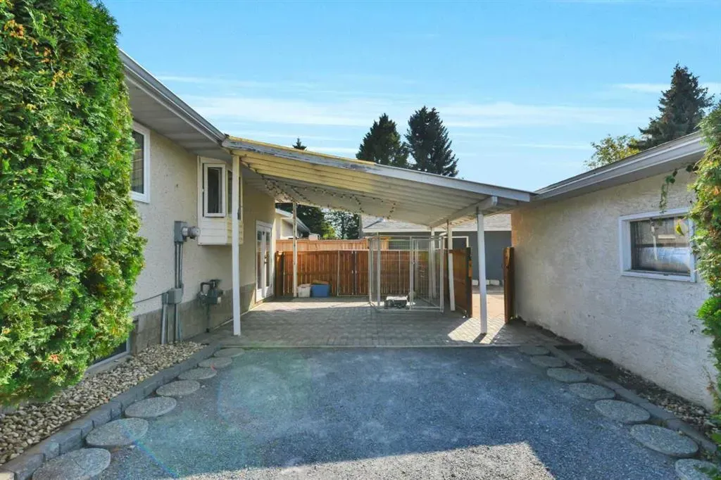25 Odstone Green