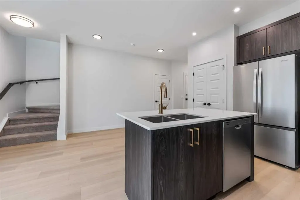245 Waterford Heath