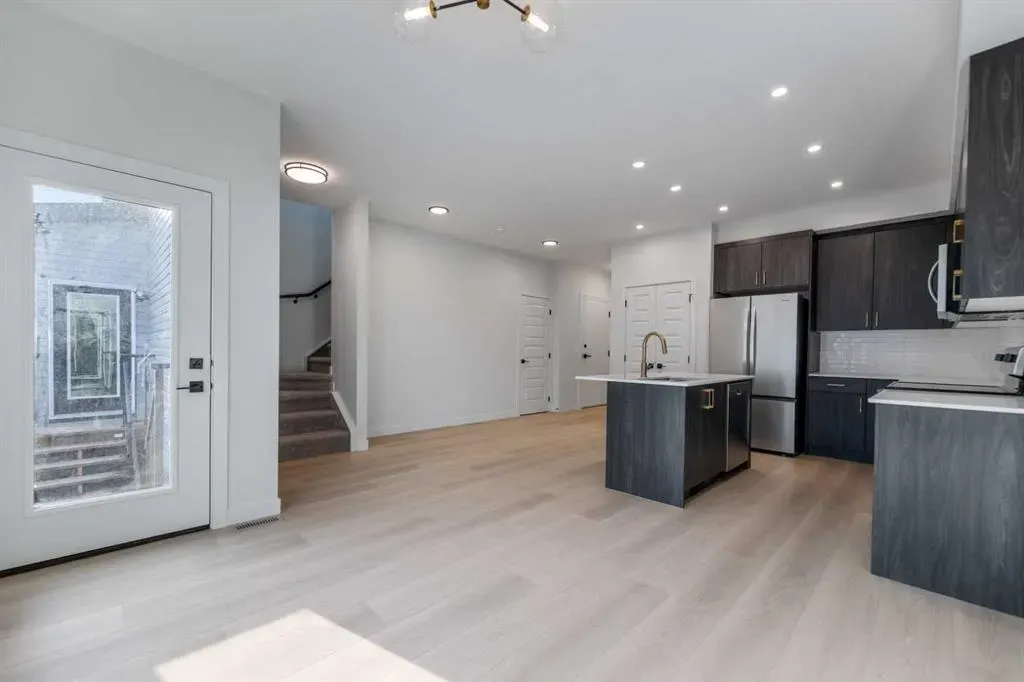 245 Waterford Heath