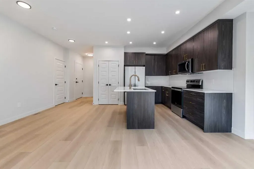 245 Waterford Heath
