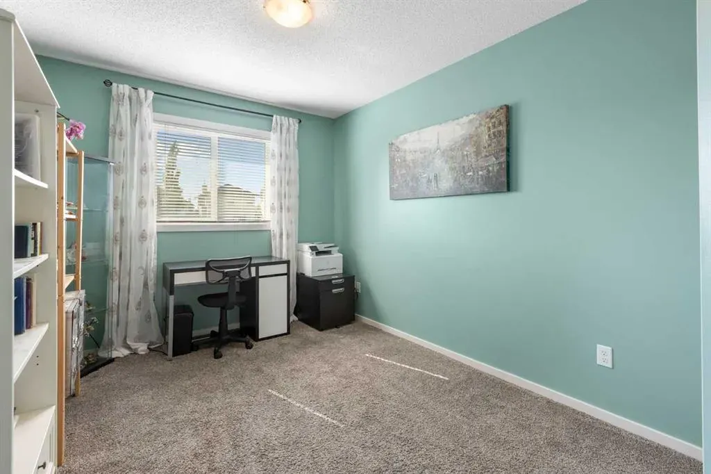 186 Citadel Acres Close NW