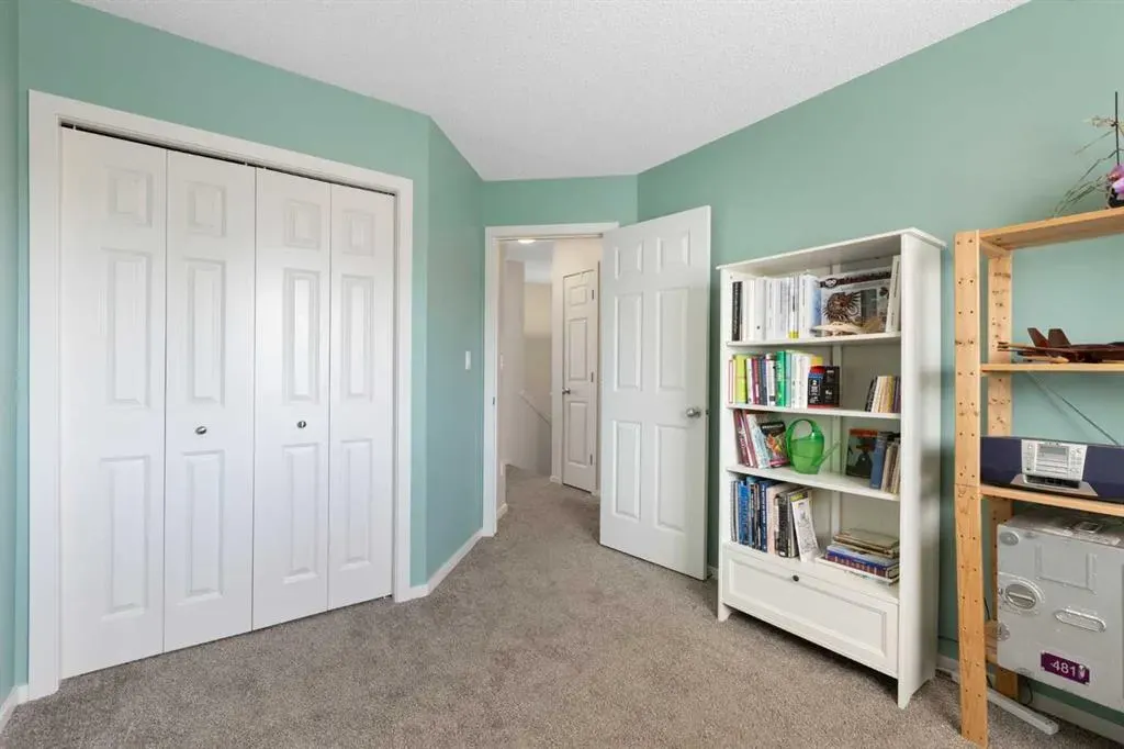 186 Citadel Acres Close NW