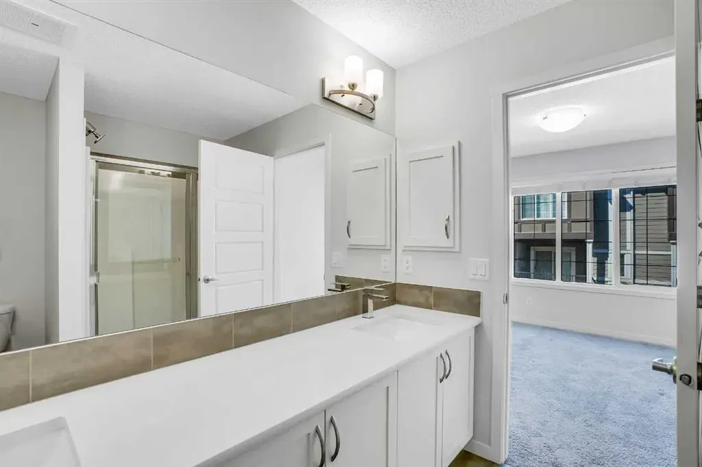 410 Nolanlake Villas NW
