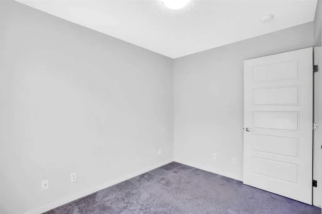 410 Nolanlake Villas NW