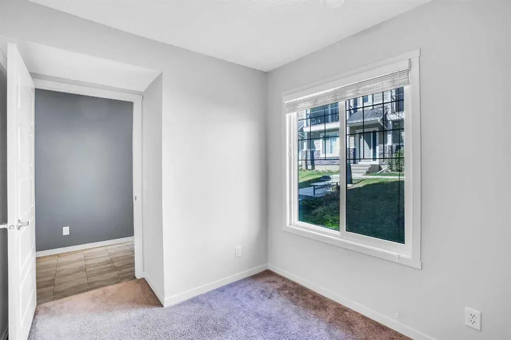 410 Nolanlake Villas NW