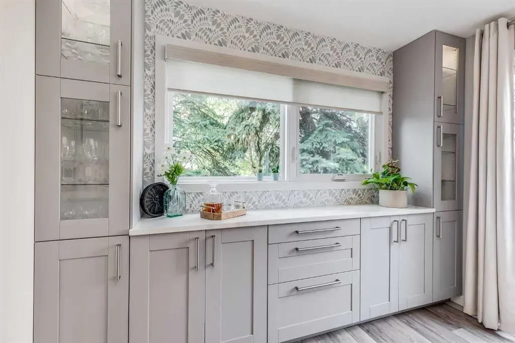 24 Coachway Green SW