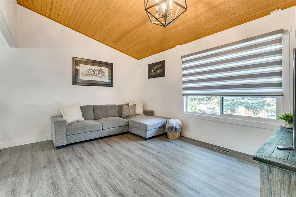 11010 Bonaventure Drive SE, #1004
