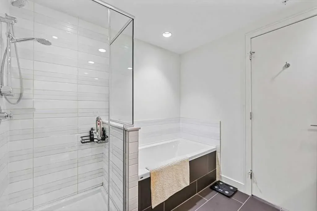 222 Riverfront Avenue SW, #812