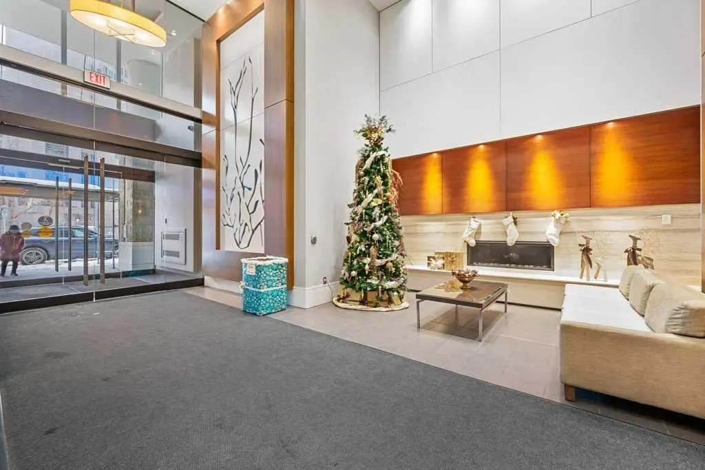 222 Riverfront Avenue SW, #812