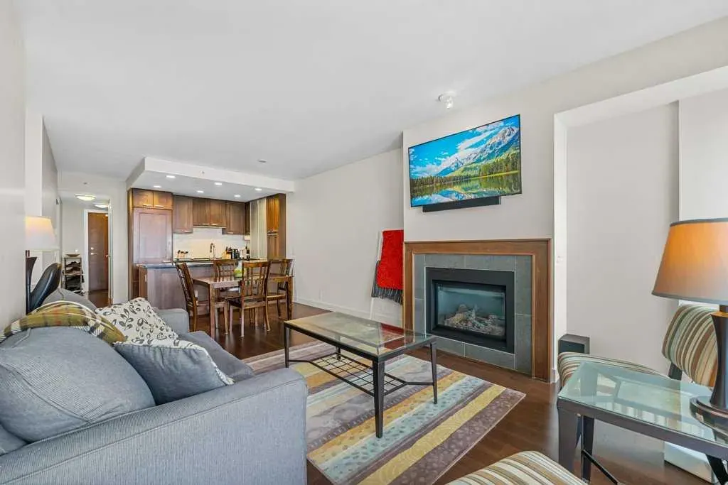 222 Riverfront Avenue SW, #812