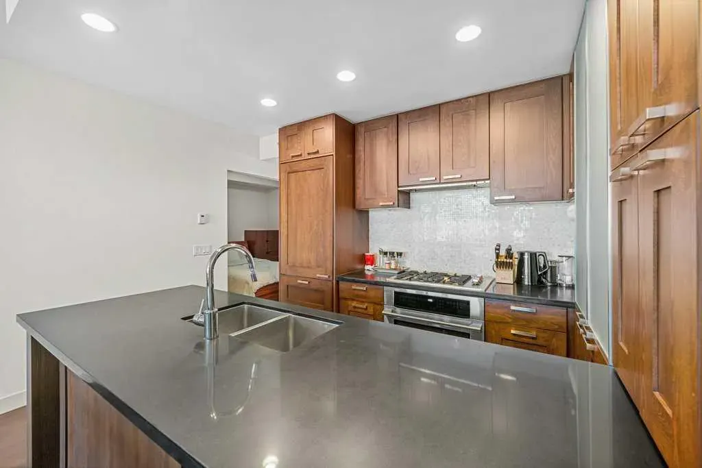 222 Riverfront Avenue SW, #812