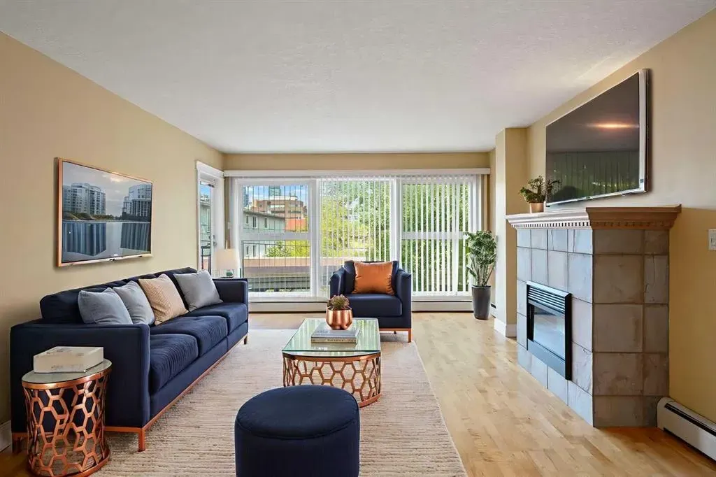 920 Royal Avenue SW, #204