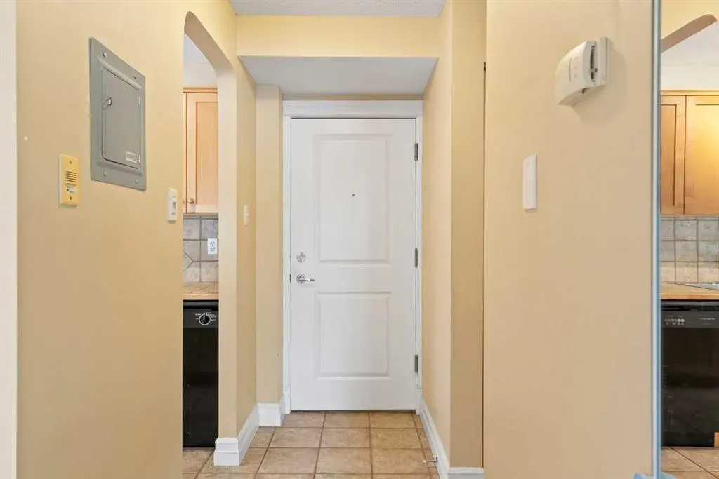 920 Royal Avenue SW, #204