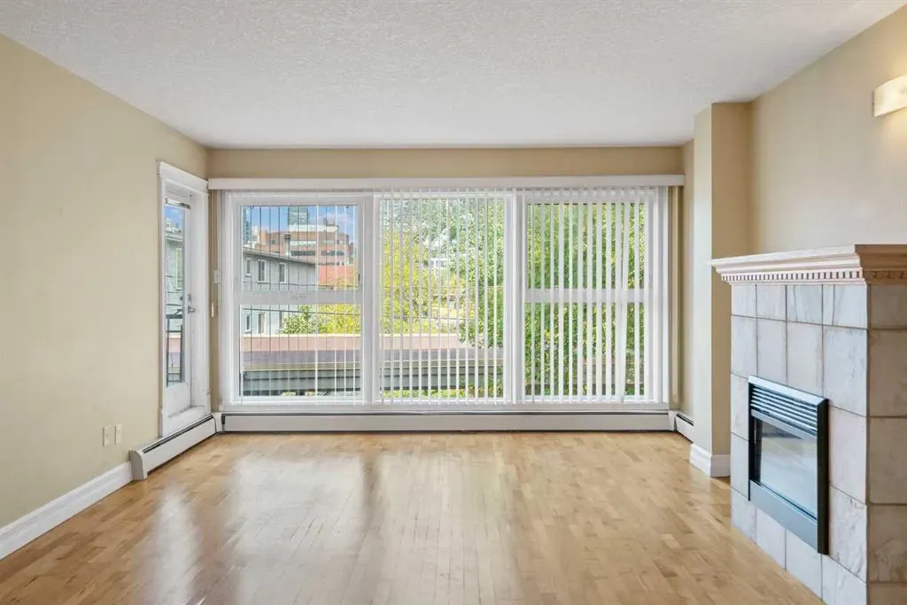 920 Royal Avenue SW, #204