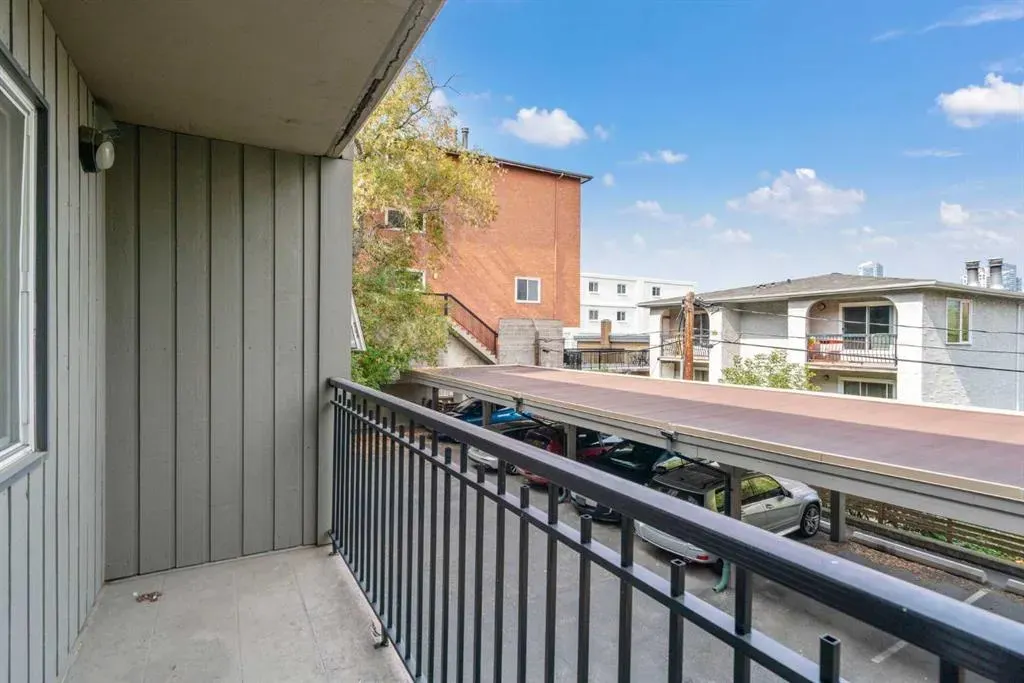 920 Royal Avenue SW, #204