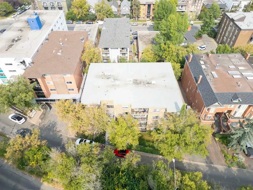 920 Royal Avenue SW, #204