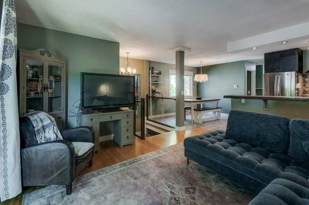 39 Shawglen Place SW