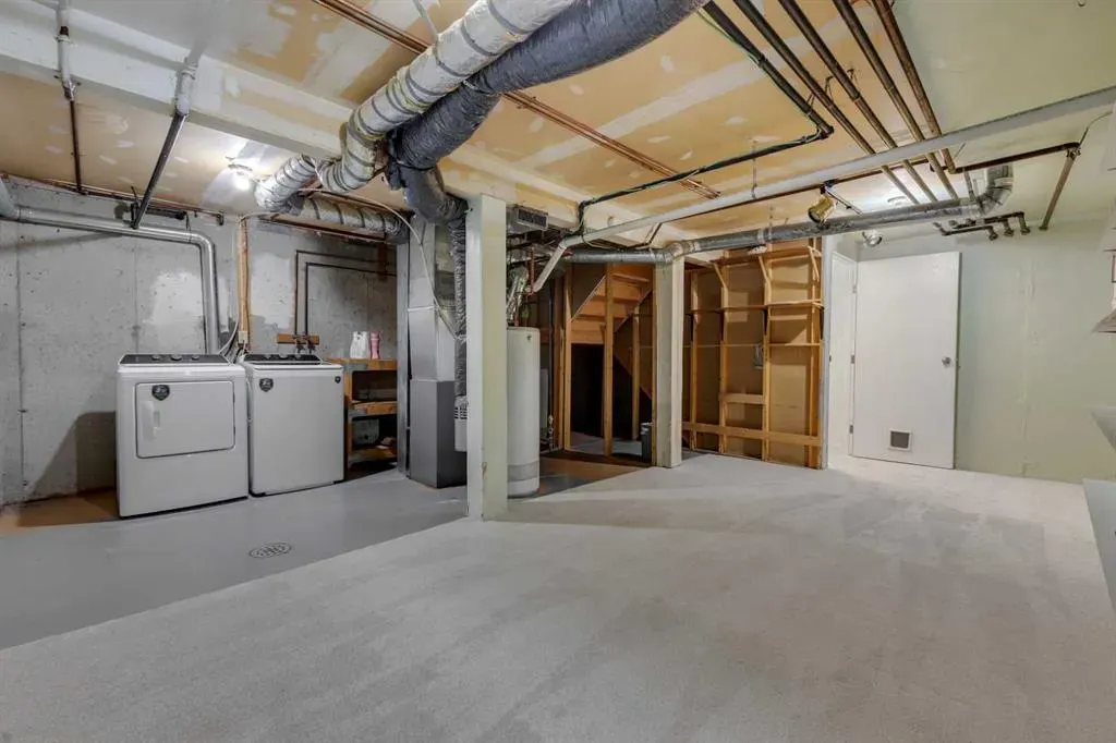 200 Shawnessy Drive SW, #14
