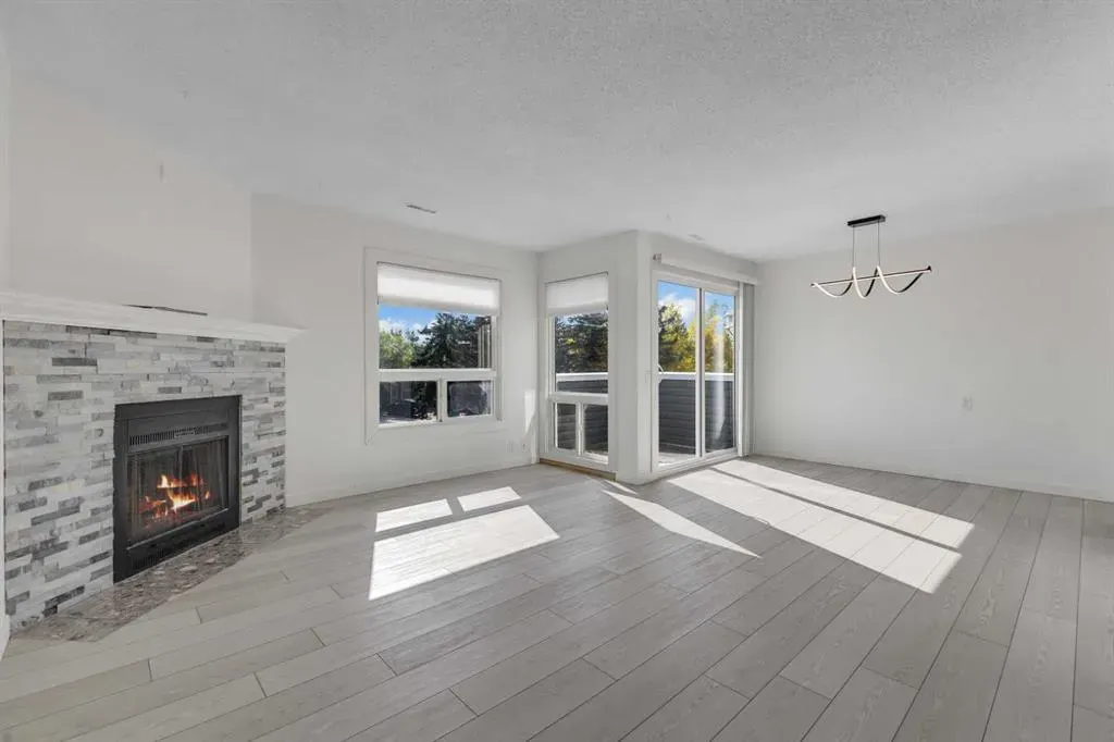 200 Shawnessy Drive SW, #14